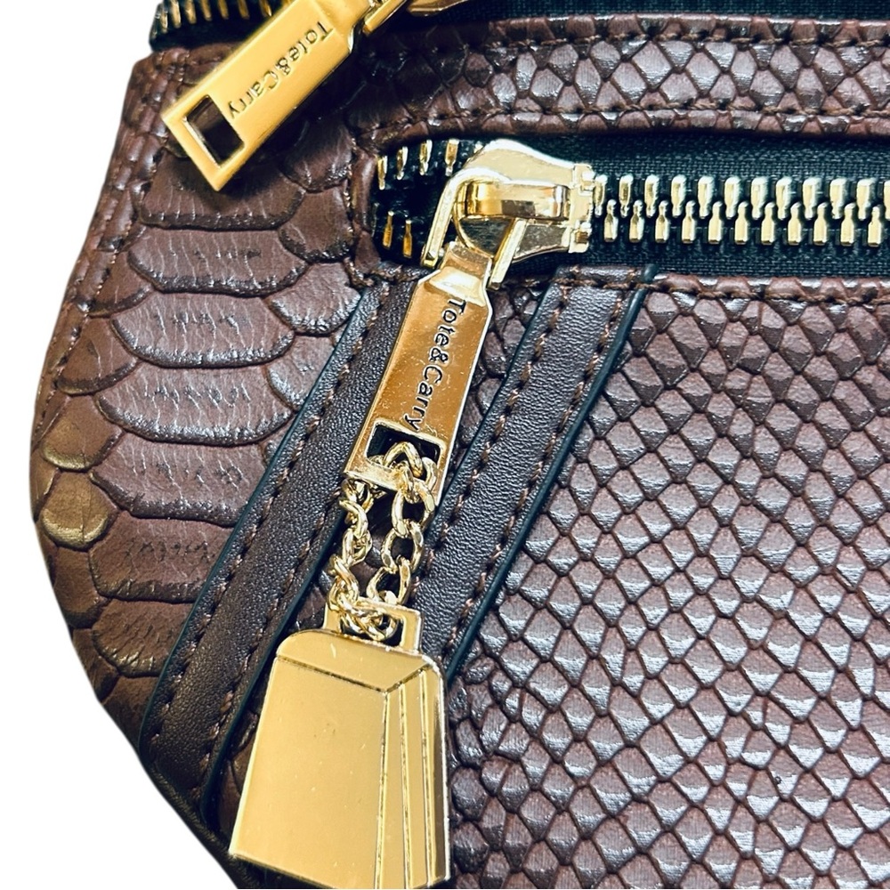 TOTE&CARRY SIGNATURE EVERYDAY FANNY PACK IN CHOCOLATE - Picture 6 of 14